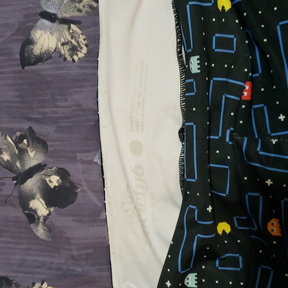 3/$65 Society6 PacMan printed tights - Picture 3 of 7